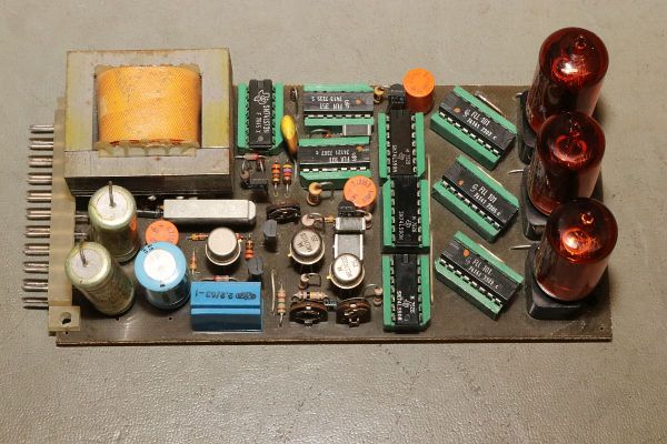 EVM 100 Voltmeter