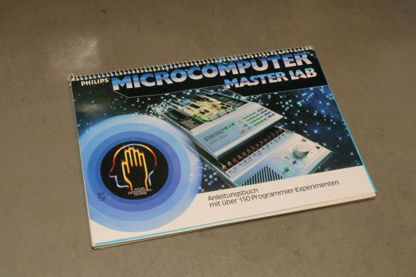 Philips Microcomputer Master Lab MC6400