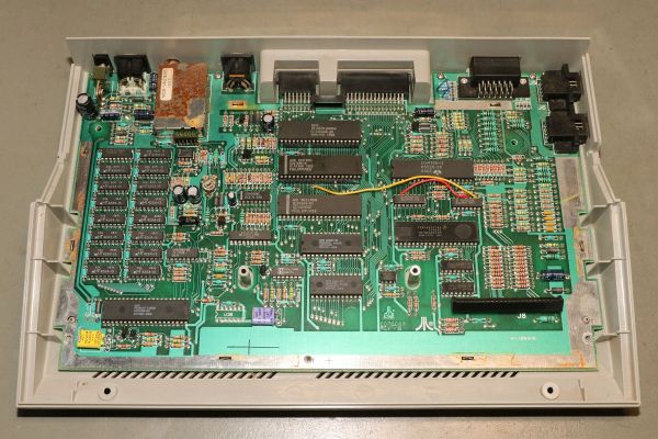 ATARI 130XE